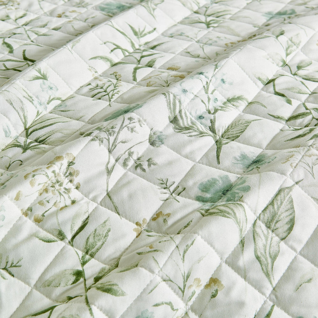Floral Printed Microfiber Quilt Set - Glyndora Collection